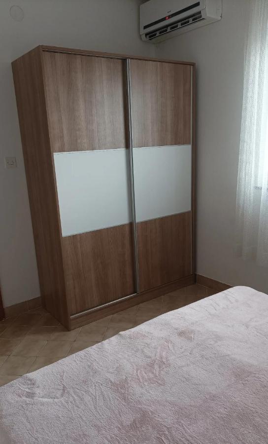Family Apartments Tomy Punat Extérieur photo