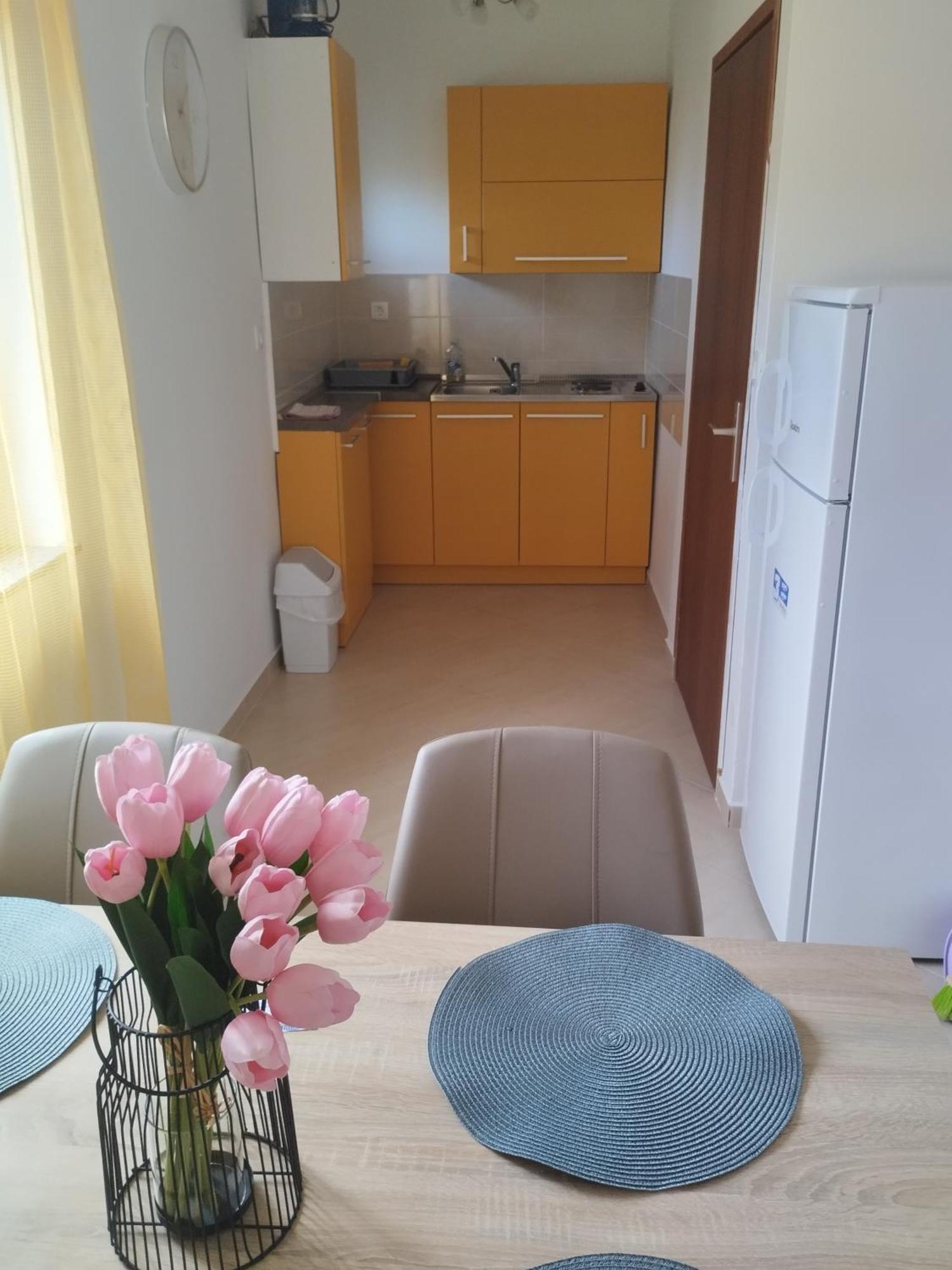 Family Apartments Tomy Punat Extérieur photo