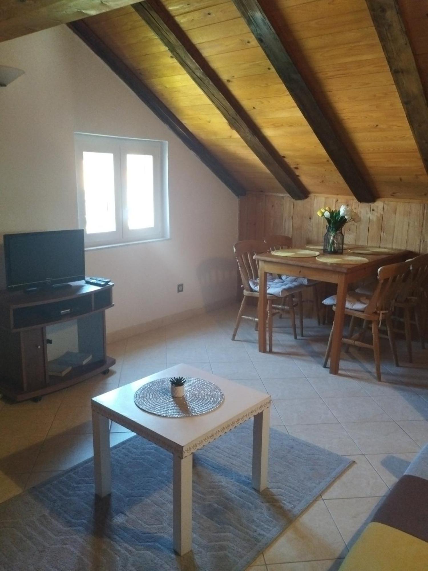 Family Apartments Tomy Punat Extérieur photo